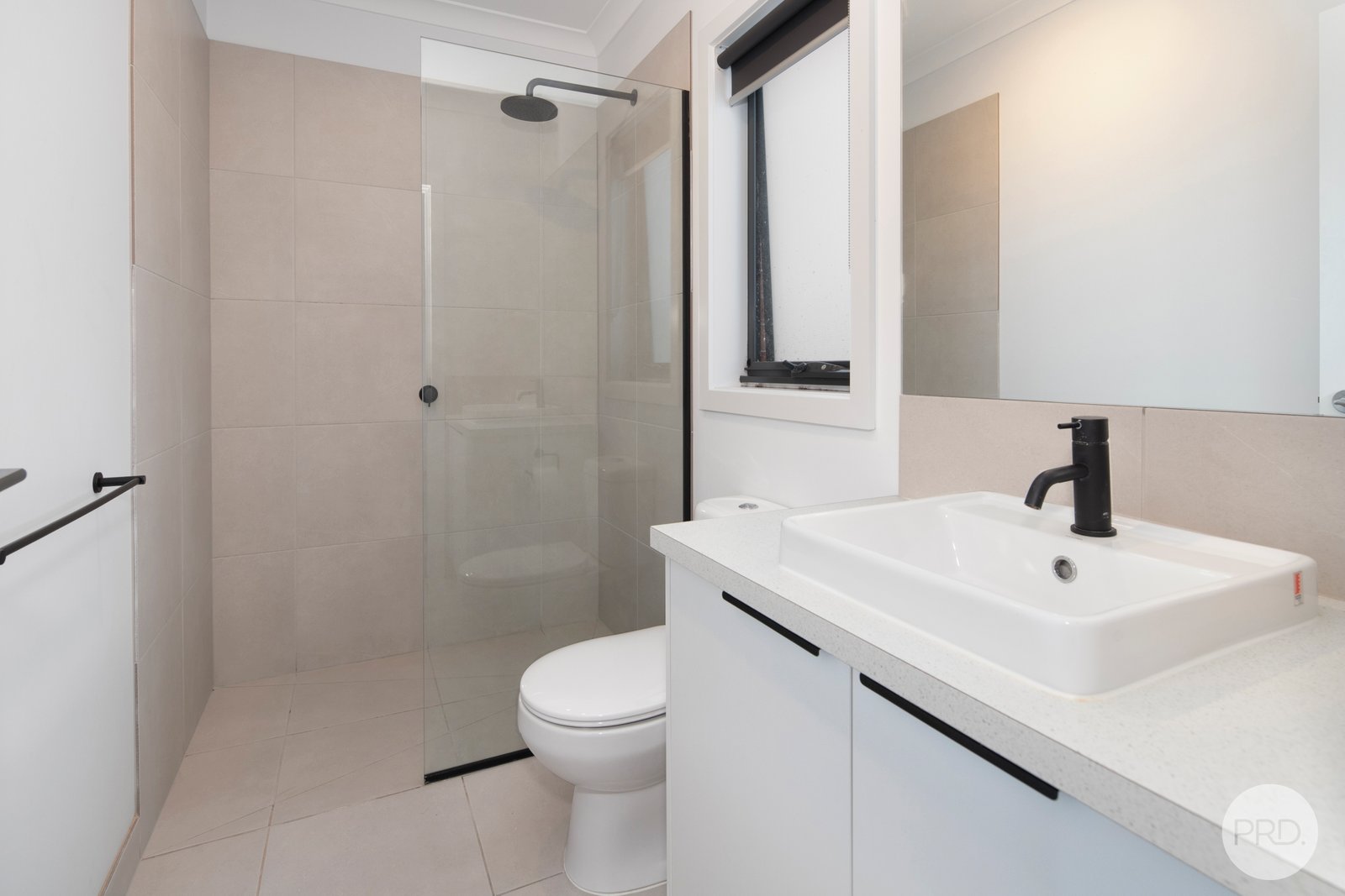 4/916 Geelong Road CANADIAN 7