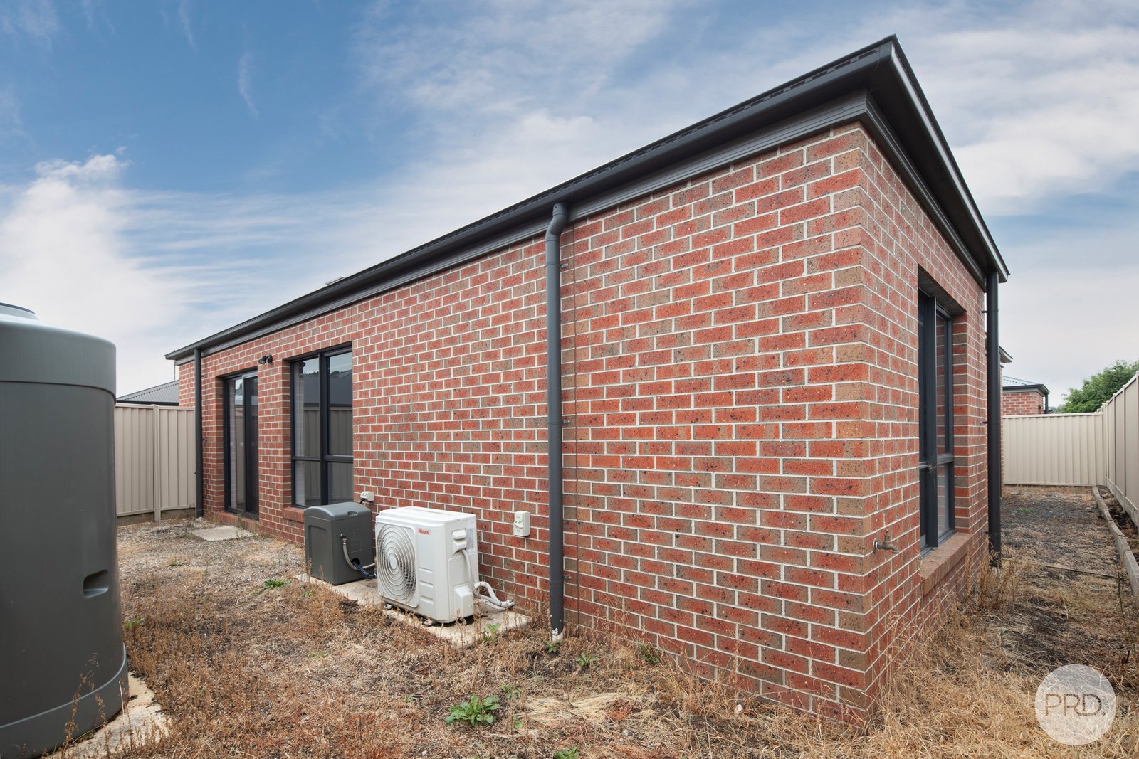 4/916 Geelong Road CANADIAN 12