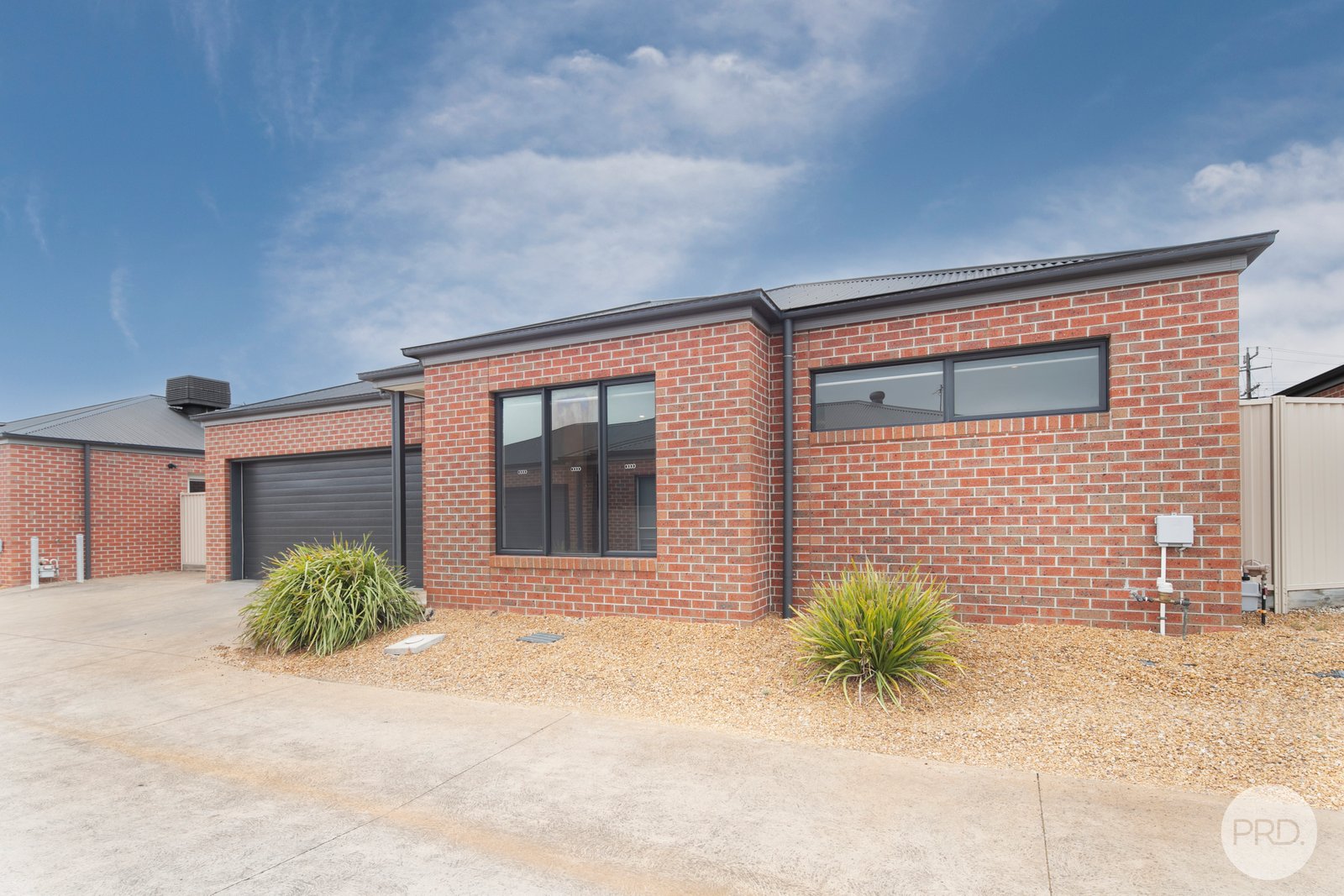 4/916 Geelong Road CANADIAN 13