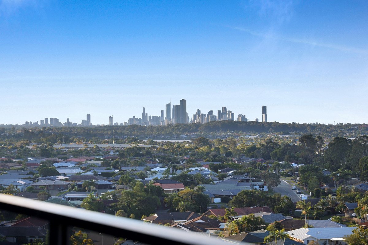 49/20 Executive Drive Burleigh Waters 8