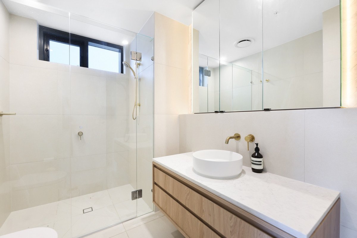 49/20 Executive Drive Burleigh Waters 12