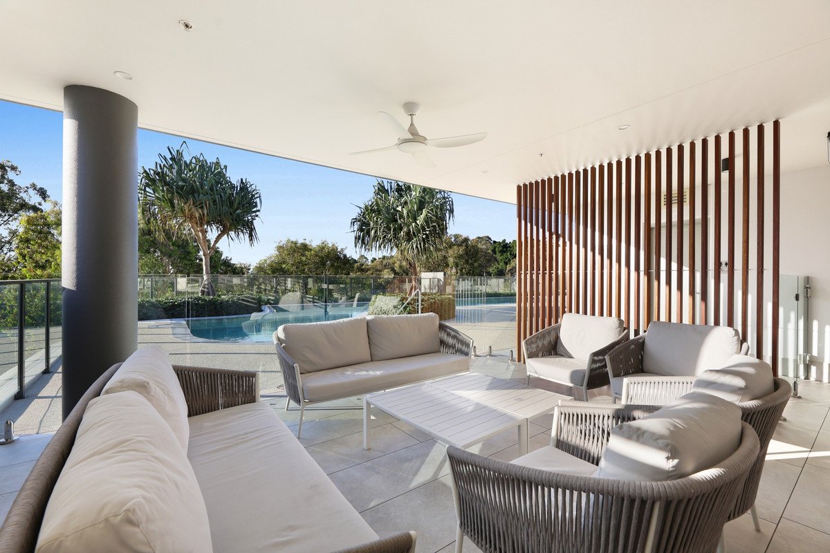 49/20 Executive Drive Burleigh Waters 15