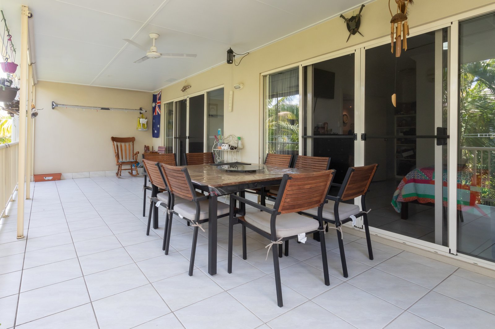 49/21 Shute Harbour Road CANNONVALE 4
