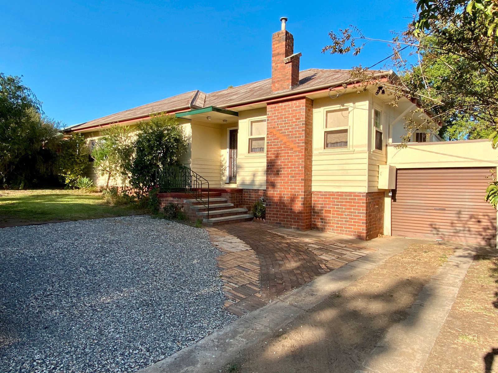 493 Schubach Street EAST ALBURY 1