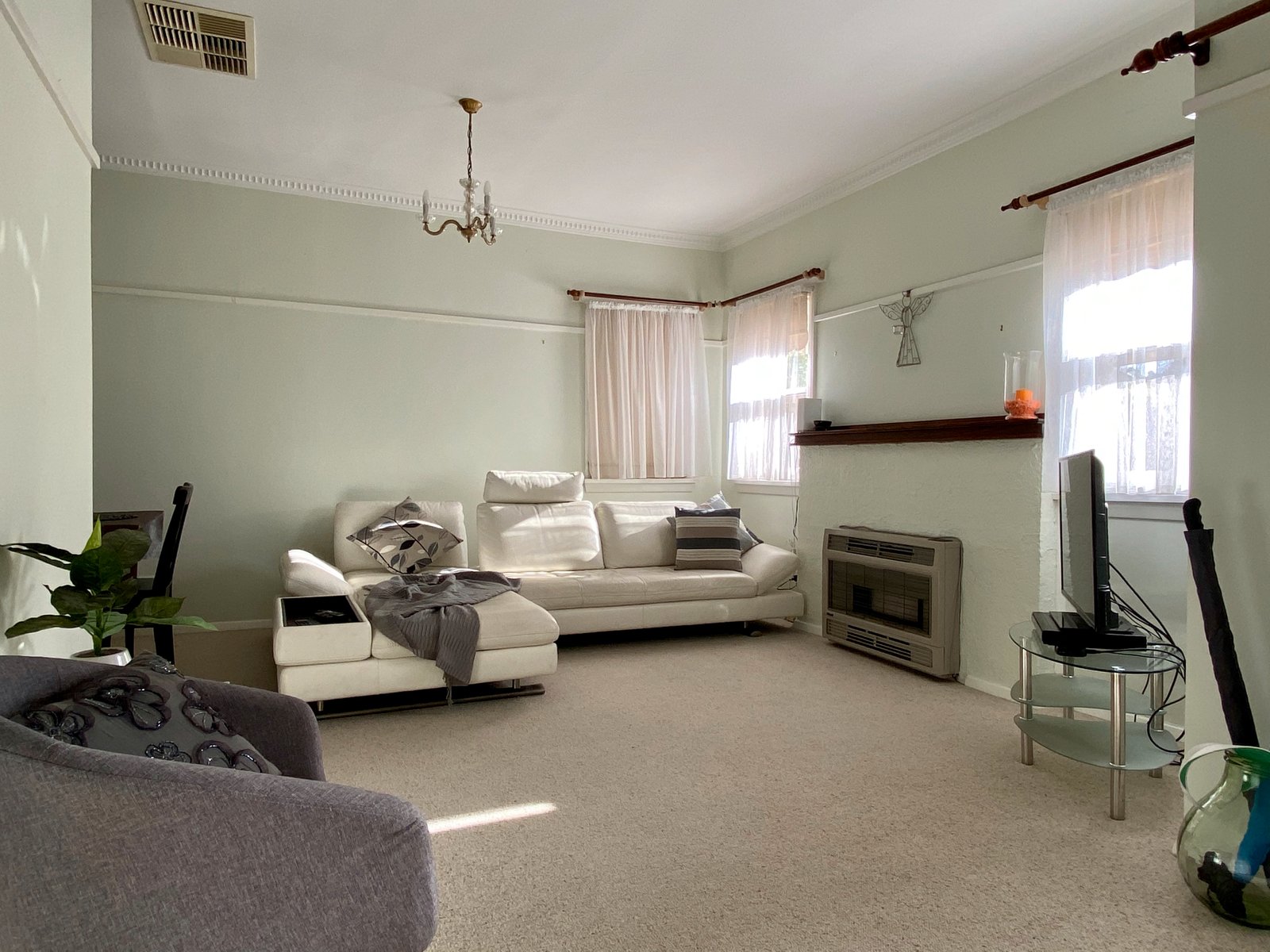 493 Schubach Street EAST ALBURY 3