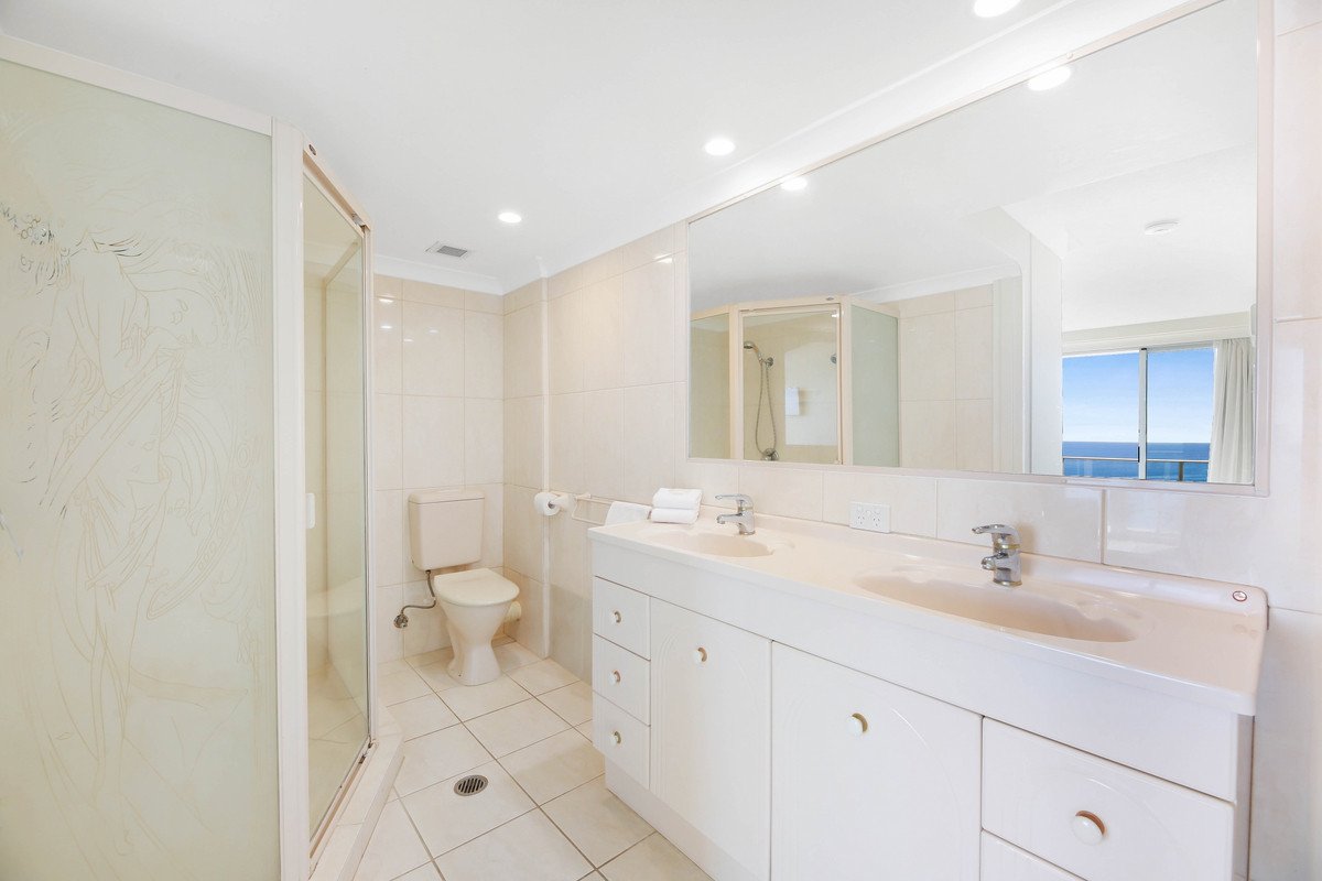 49/30-40 The Esplanade Burleigh Heads 15