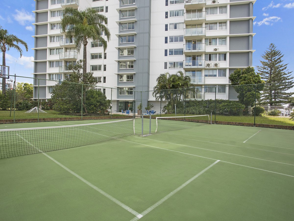 49/30-40 The Esplanade Burleigh Heads 26