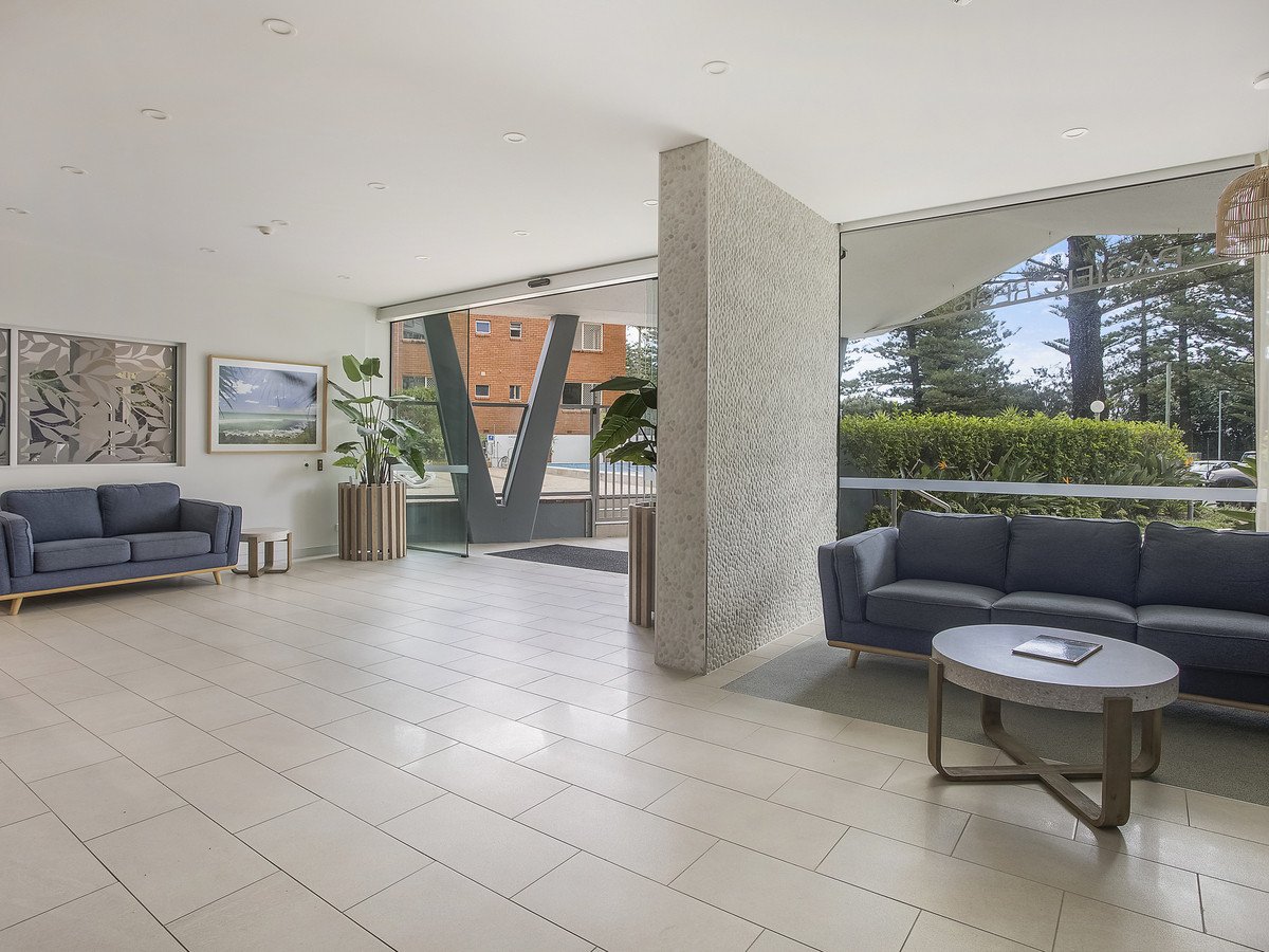 49/30-40 The Esplanade Burleigh Heads 29