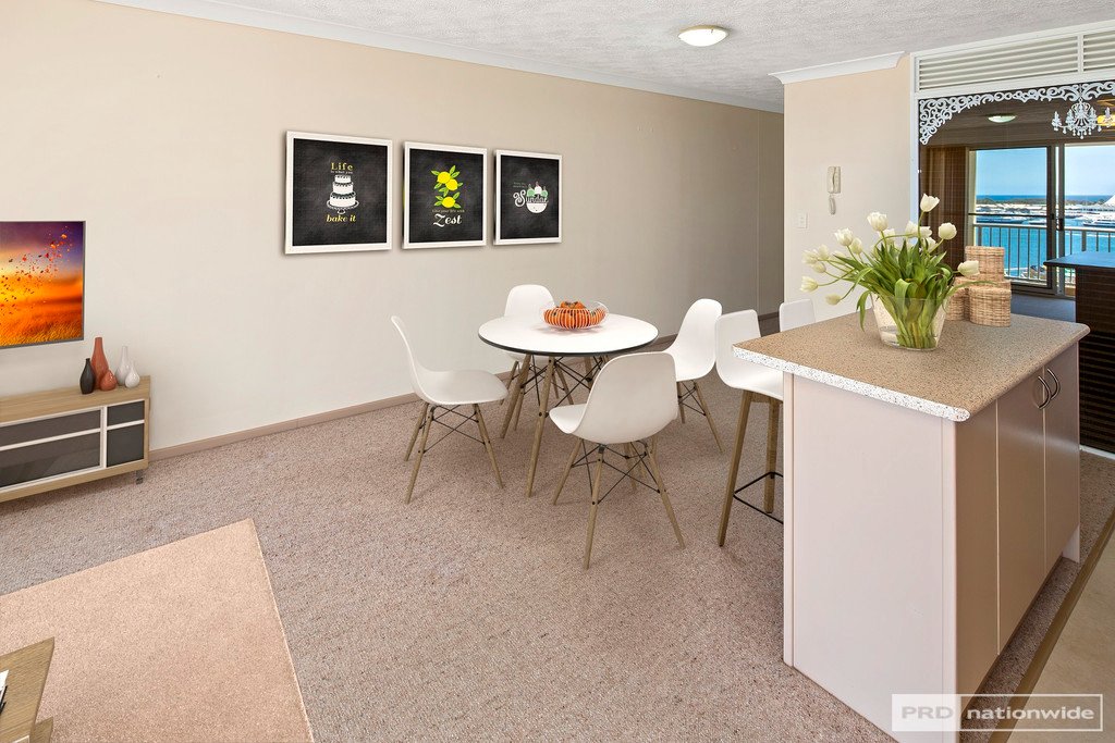 49/30 Marine Parade SOUTHPORT 3