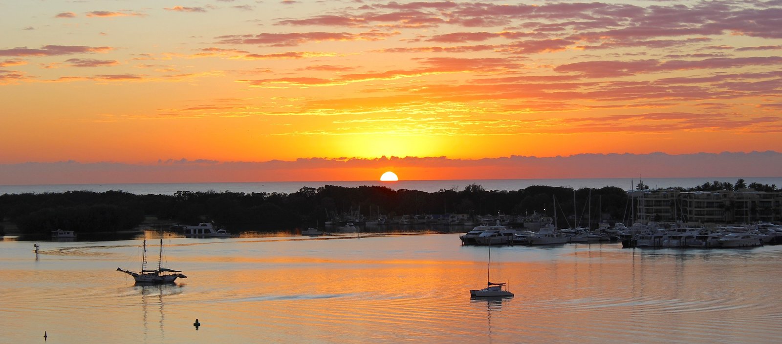 49/30 Marine Parade SOUTHPORT 9