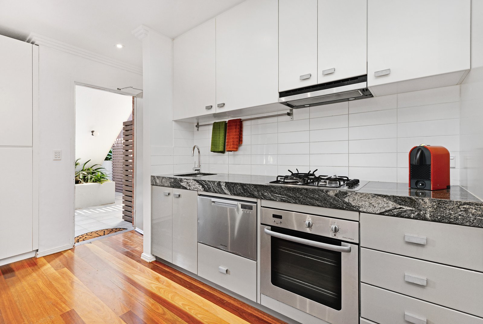 4/94-96 Yorktown Parade MAROUBRA 2