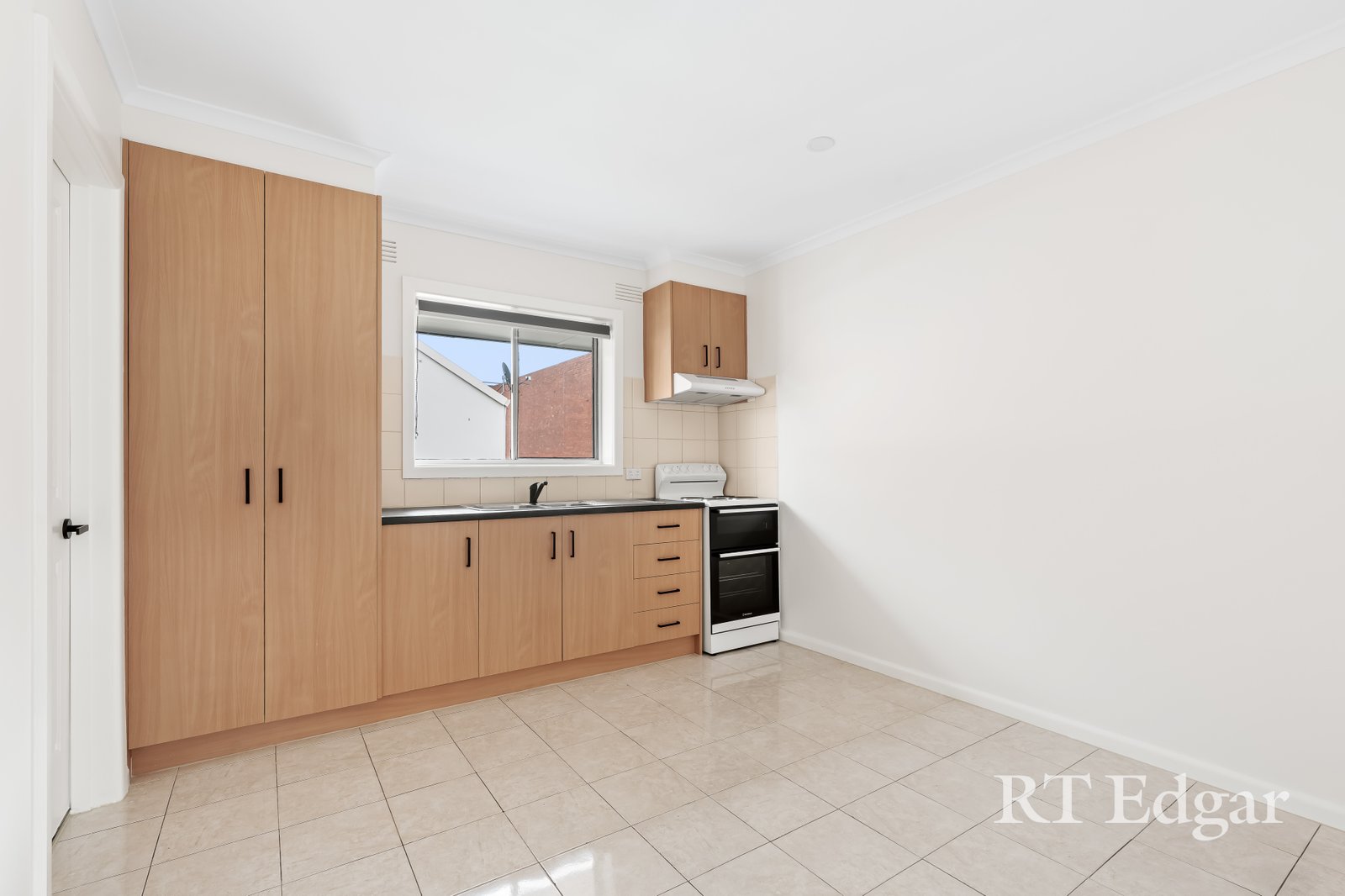 Real Estate and Property in 4/94 Beauchamp Street, Preston, VIC