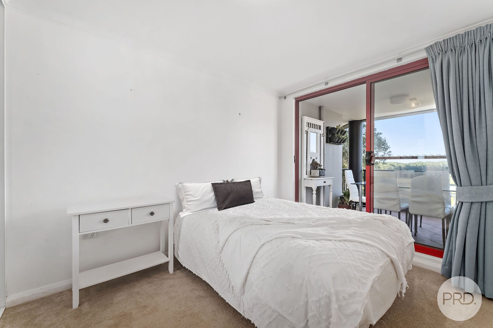 49/40 Horizons Drive SALAMANDER BAY 14