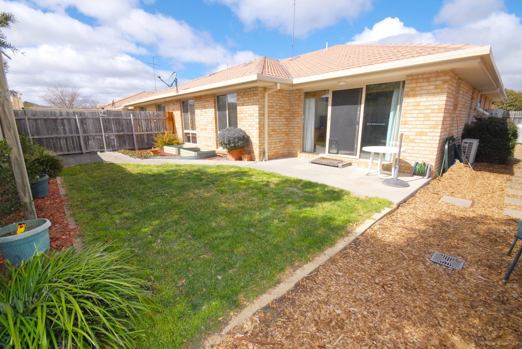 4/95 Ellendon Street BUNGENDORE 11