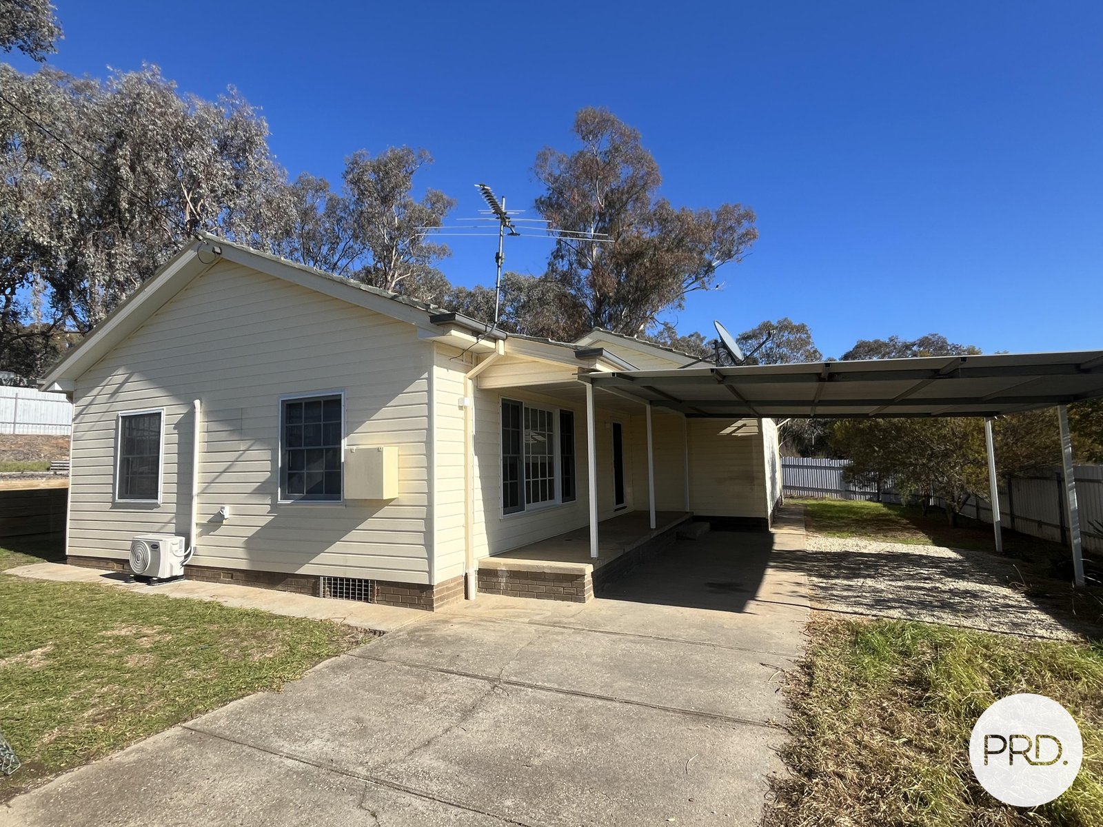 495 Hanna Street HAMILTON VALLEY 1