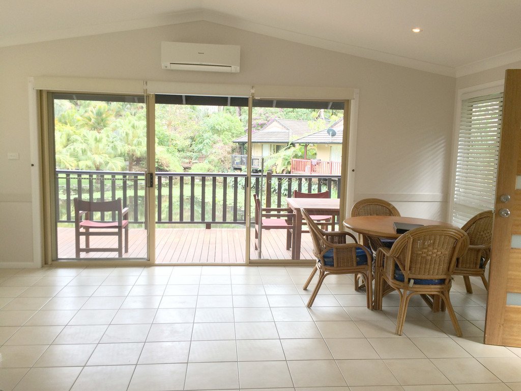 4/95 James Small Drive KORORA 3