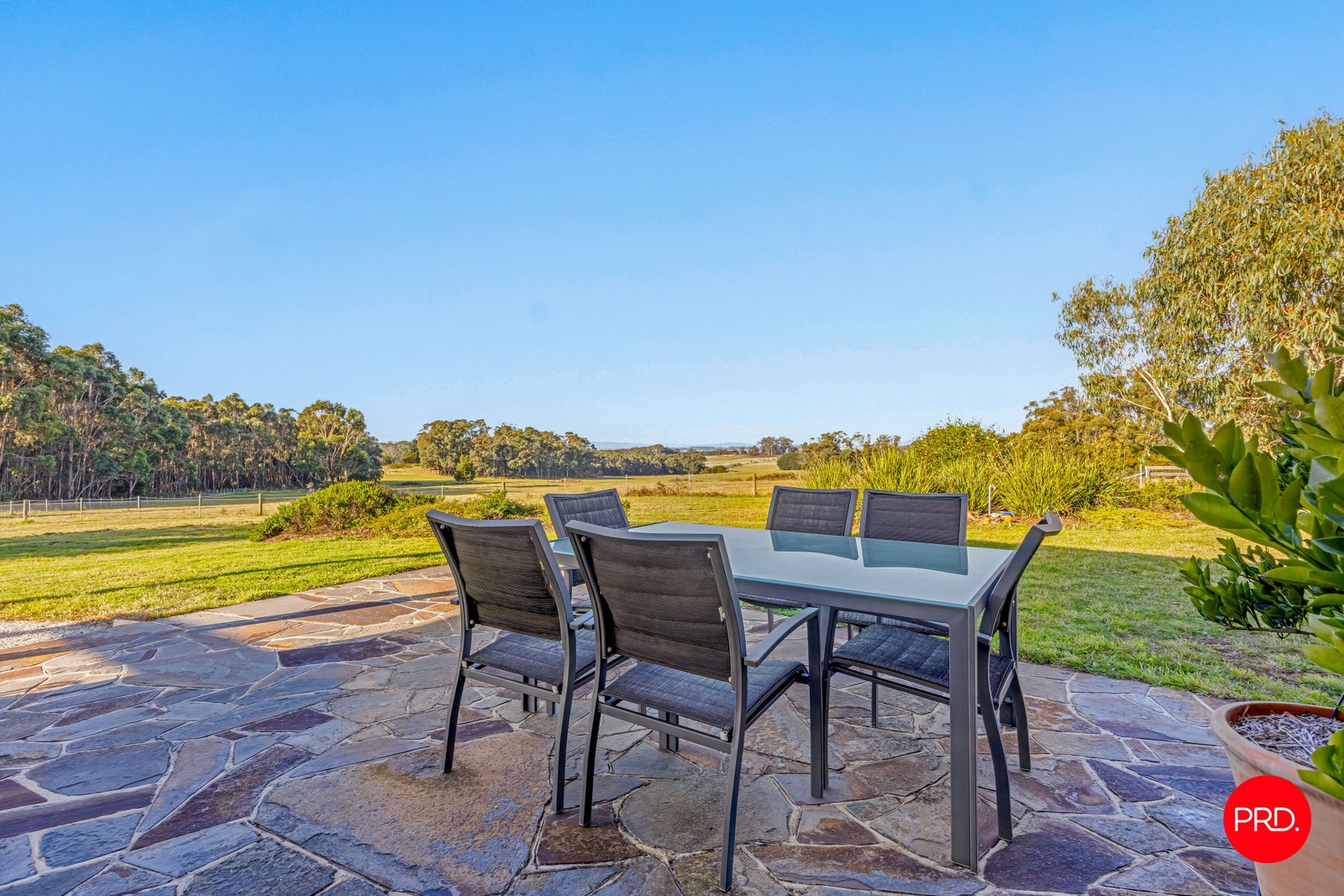 495 Trentham Springhill Road TRENTHAM 18