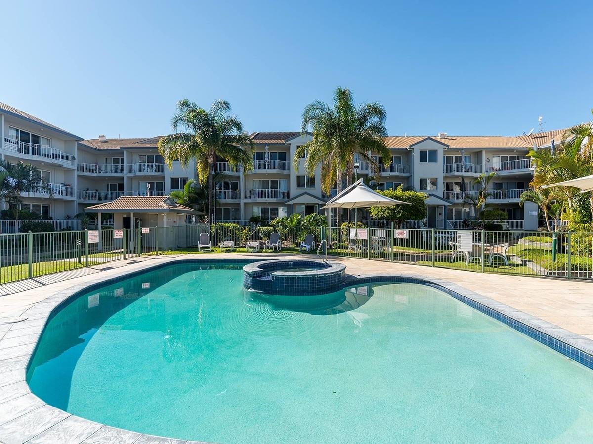 49/6 Back Street BIGGERA WATERS 1