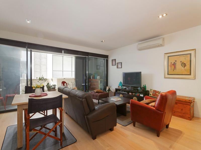 Gallery: 4/96 Bay Street