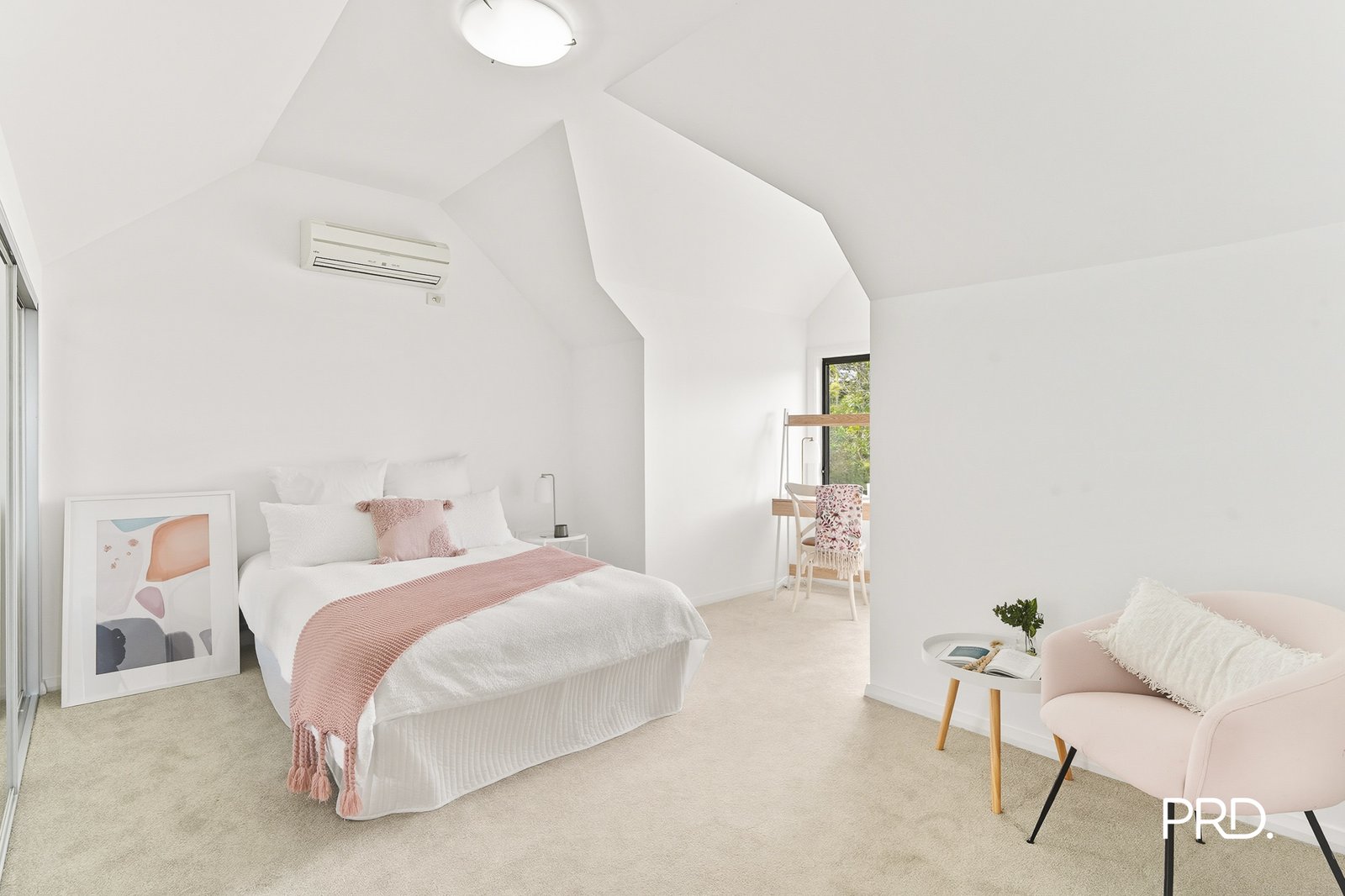 4/97 Great Western Hwy  Blaxland 3