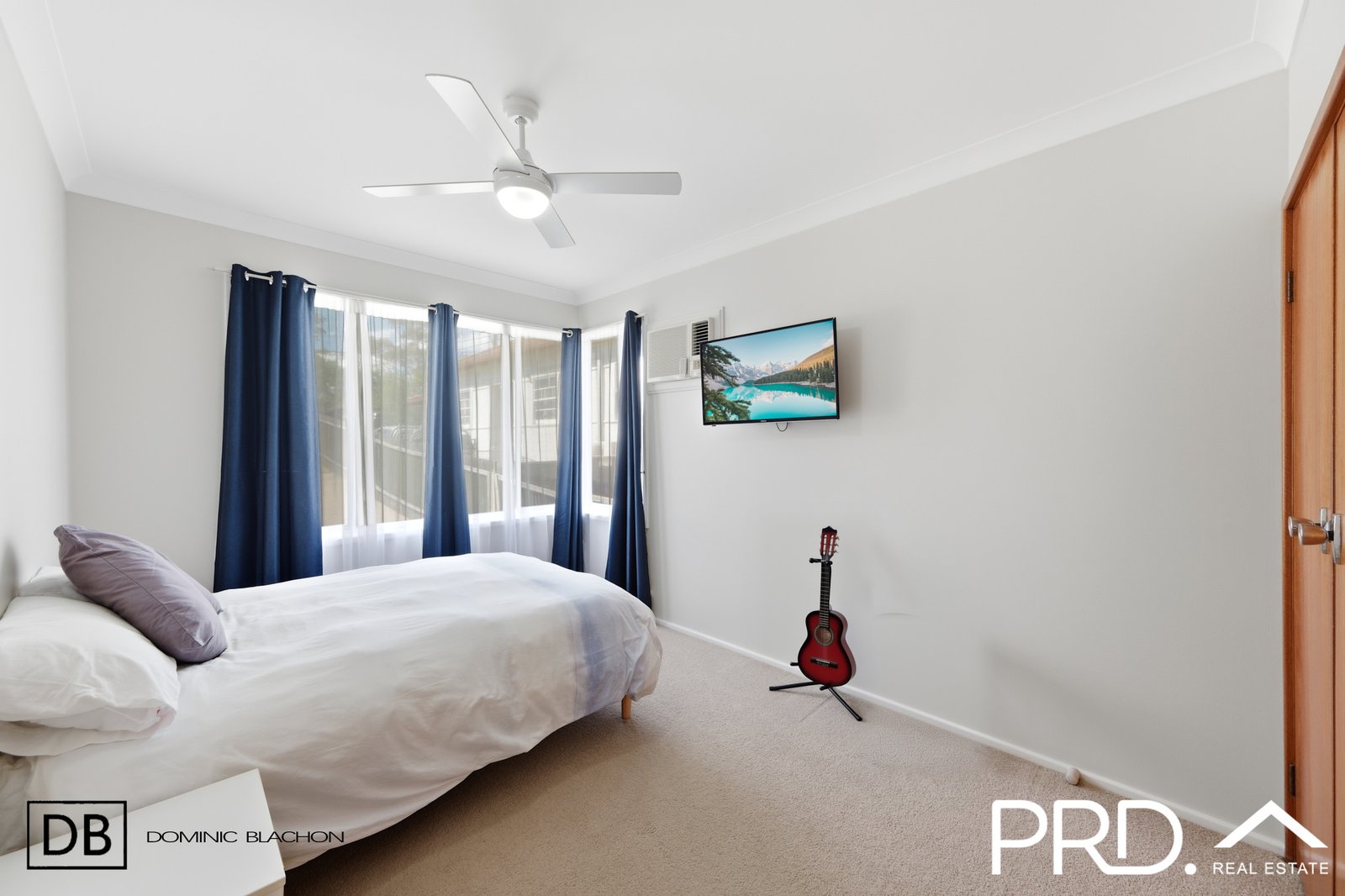 498 Henry Lawson Drive EAST HILLS 12