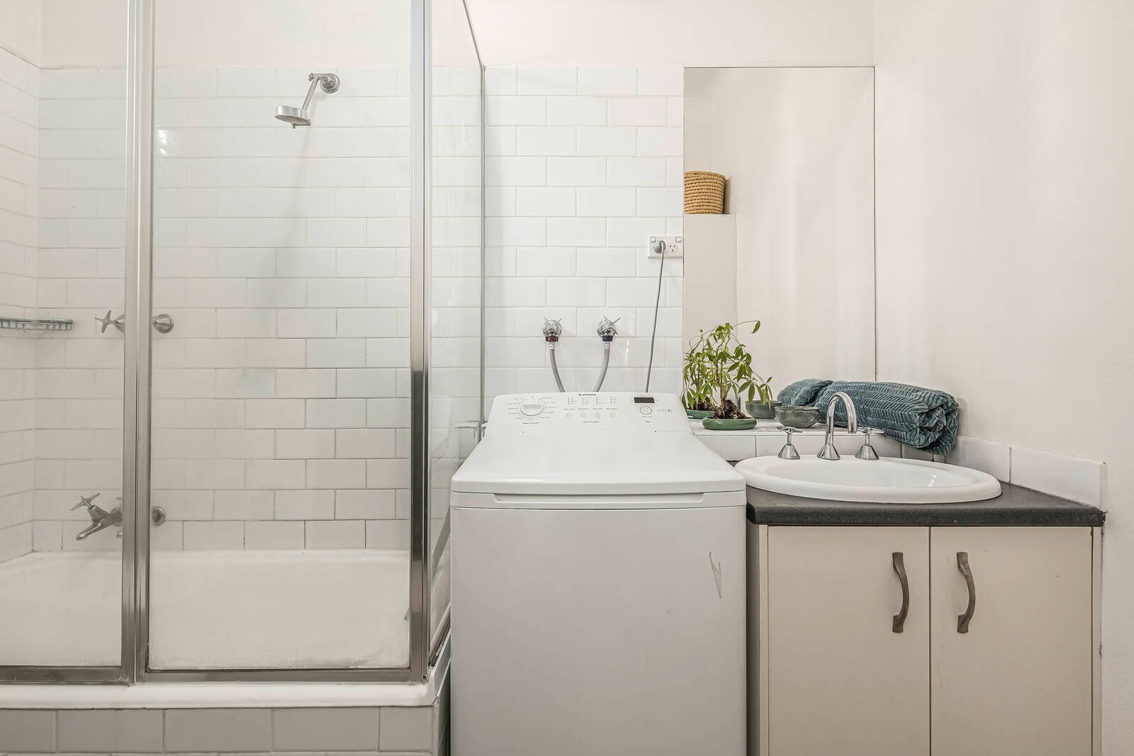 Real Estate and Property in 4/98 Nicholson Street, Fitzroy, VIC