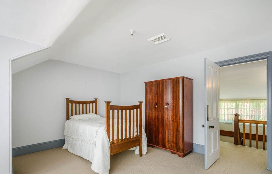 4981 Lyell Highway HAMILTON 8