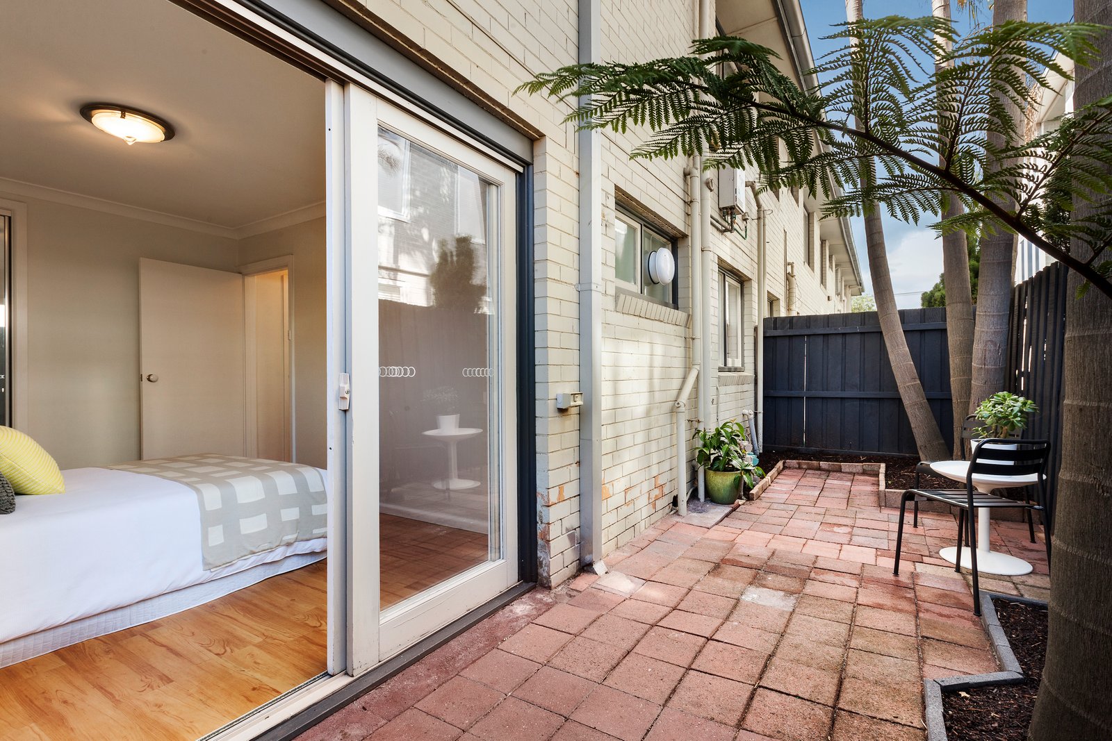 Gallery: 4/99 Spray Street