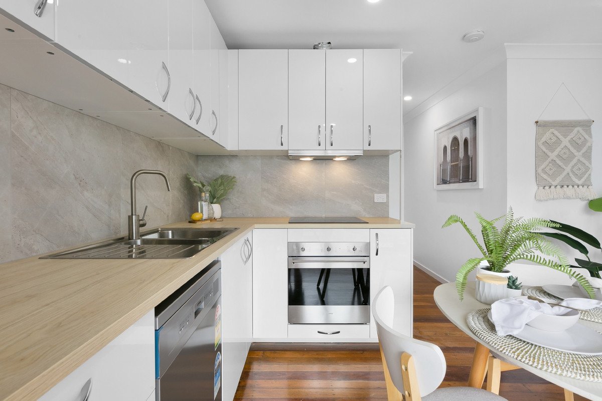 4/991 Gold Coast Highway Palm Beach 2