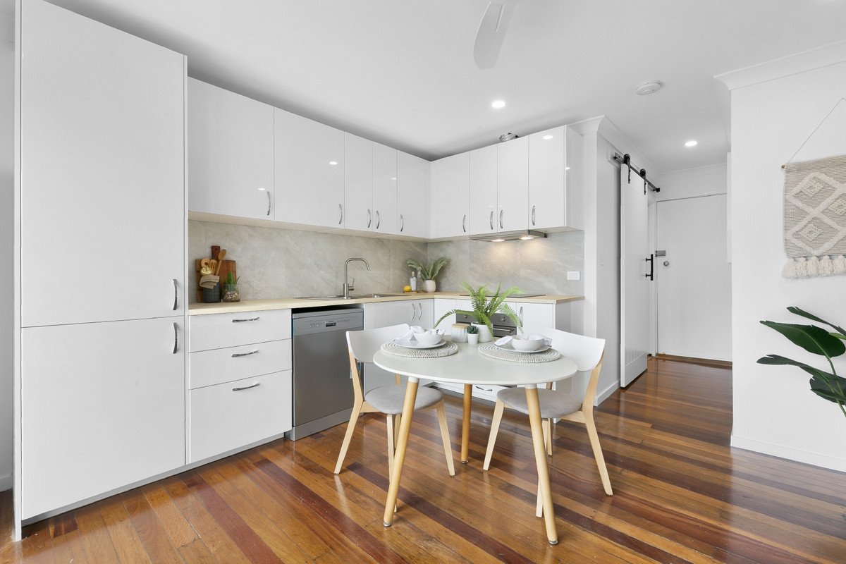 4/991 Gold Coast Highway Palm Beach 4