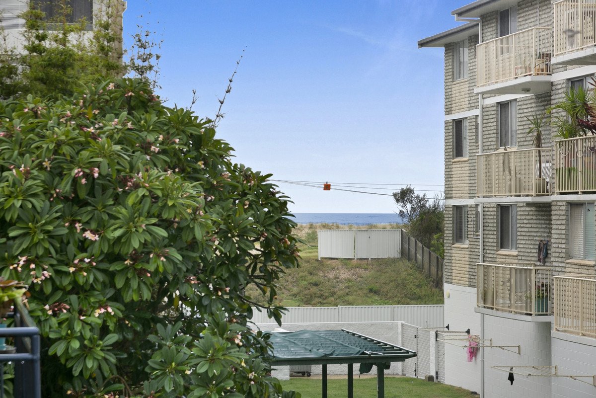 4/991 Gold Coast Highway Palm Beach 11