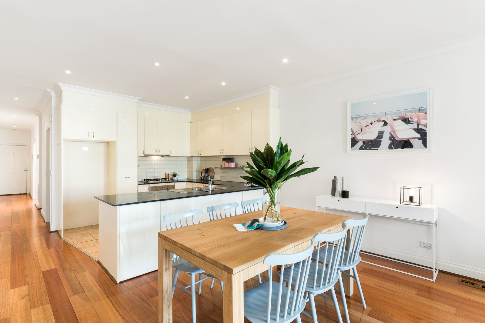 Gallery: 49A Argyle Street