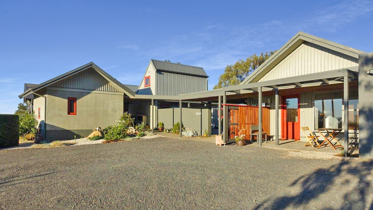 Real Estate and Property in 49A Waterworks Road, Woodend, VIC