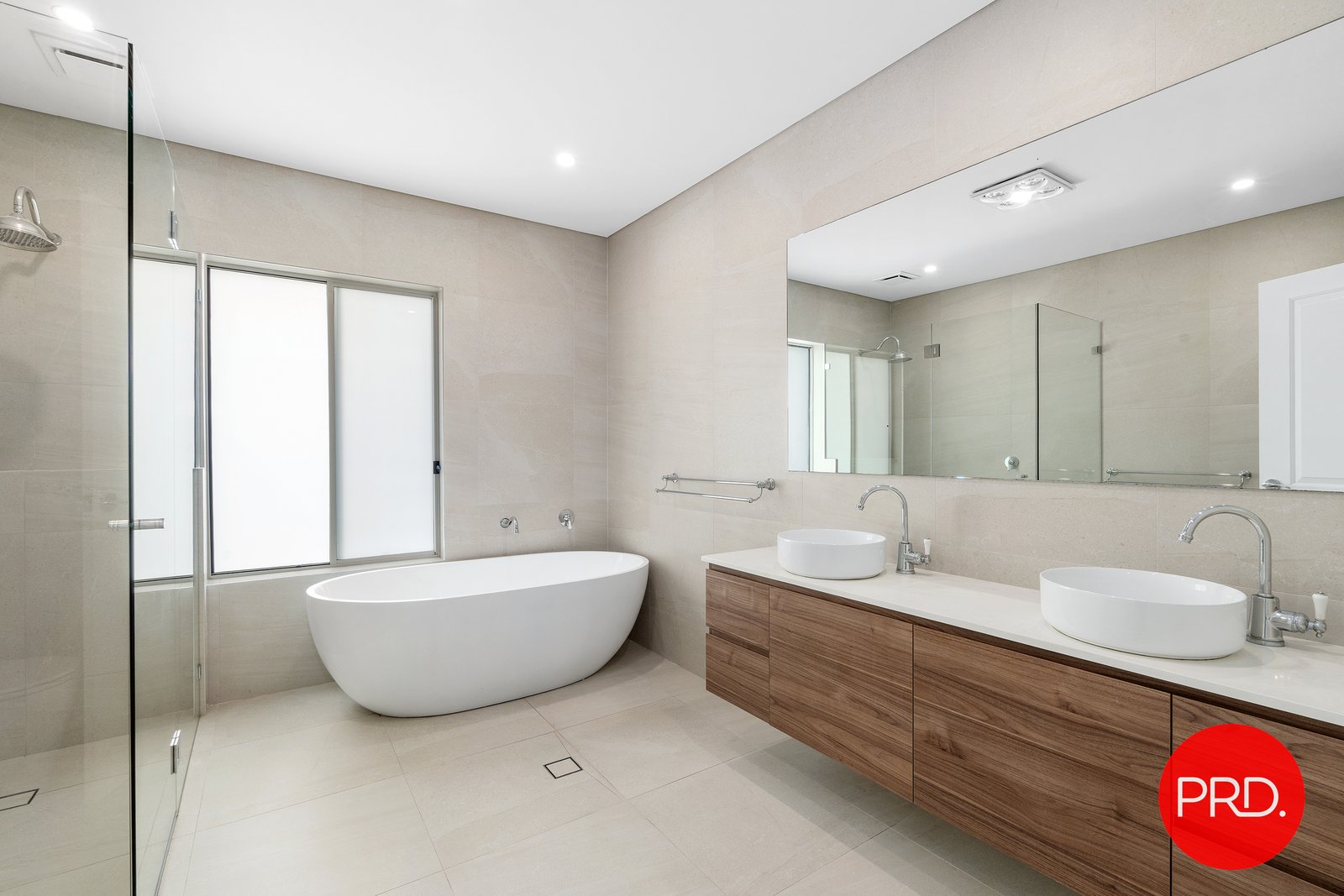 49B Berna Street CANTERBURY 4