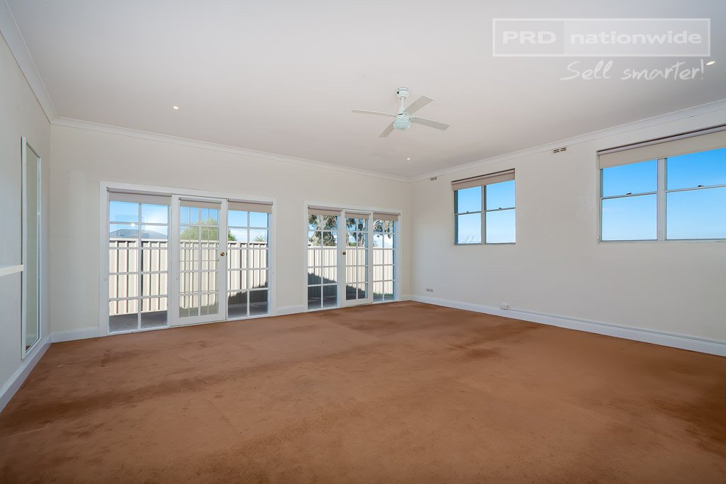 49B Bradman Drive BOOROOMA 4