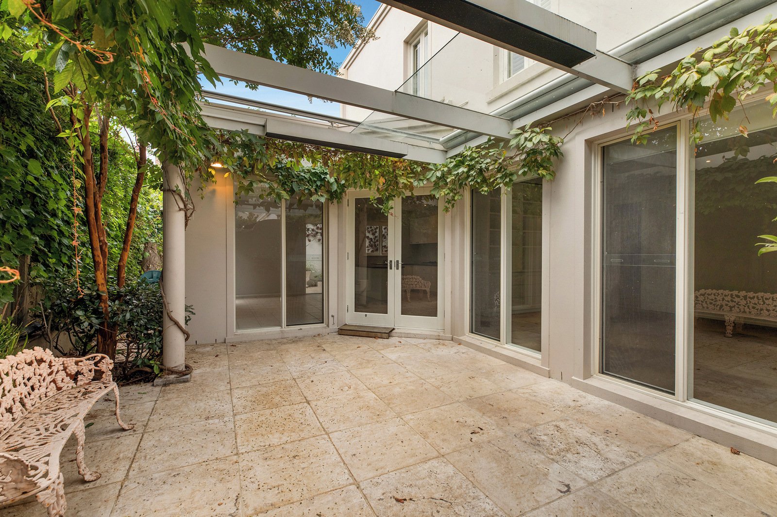 Gallery: 4a Alimar Court