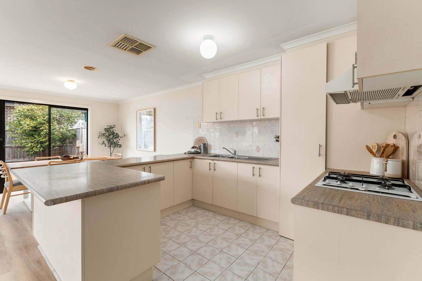 Gallery: 4A Alleyne Avenue