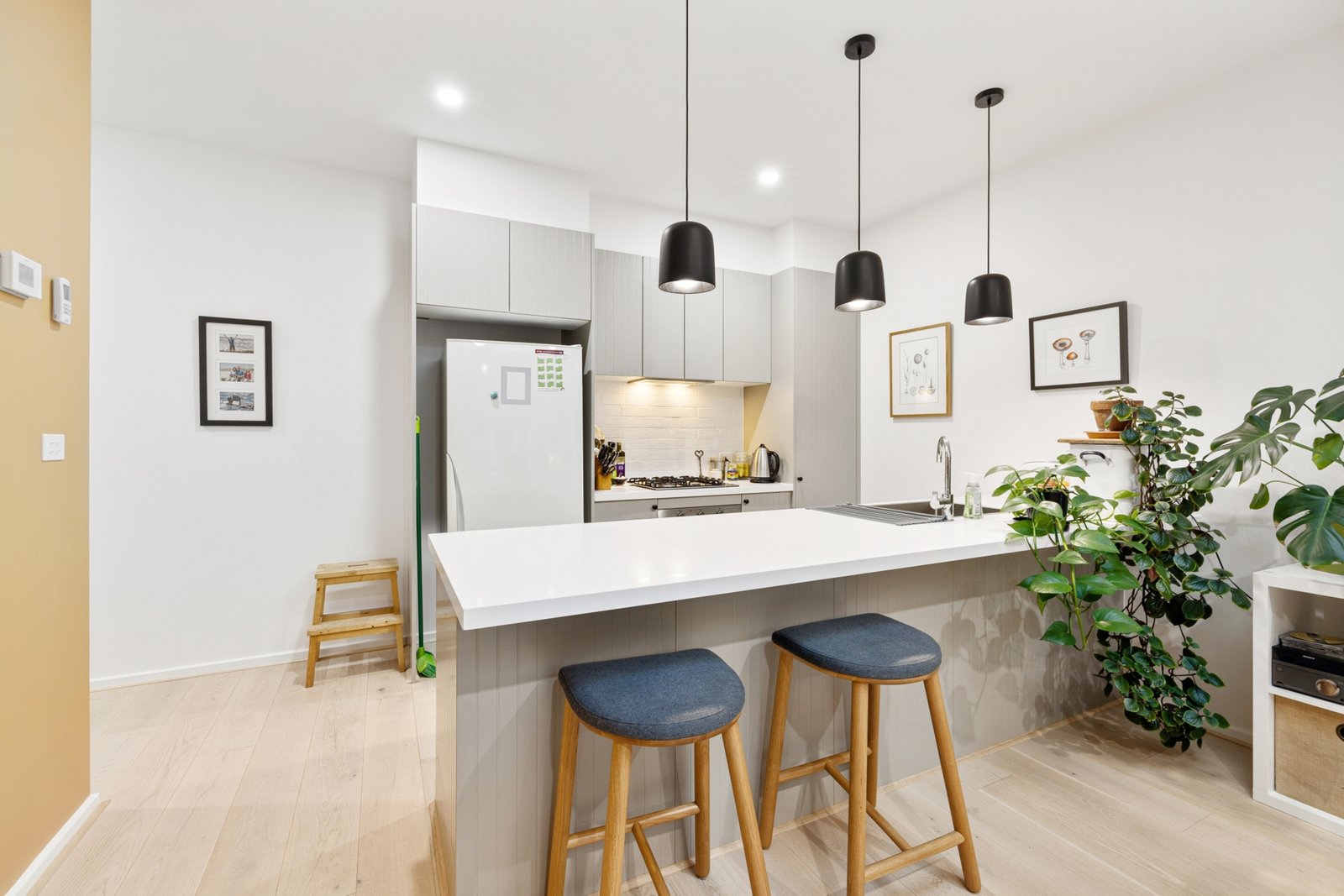 Real Estate and Property in 4A Anslow Street, Woodend, VIC