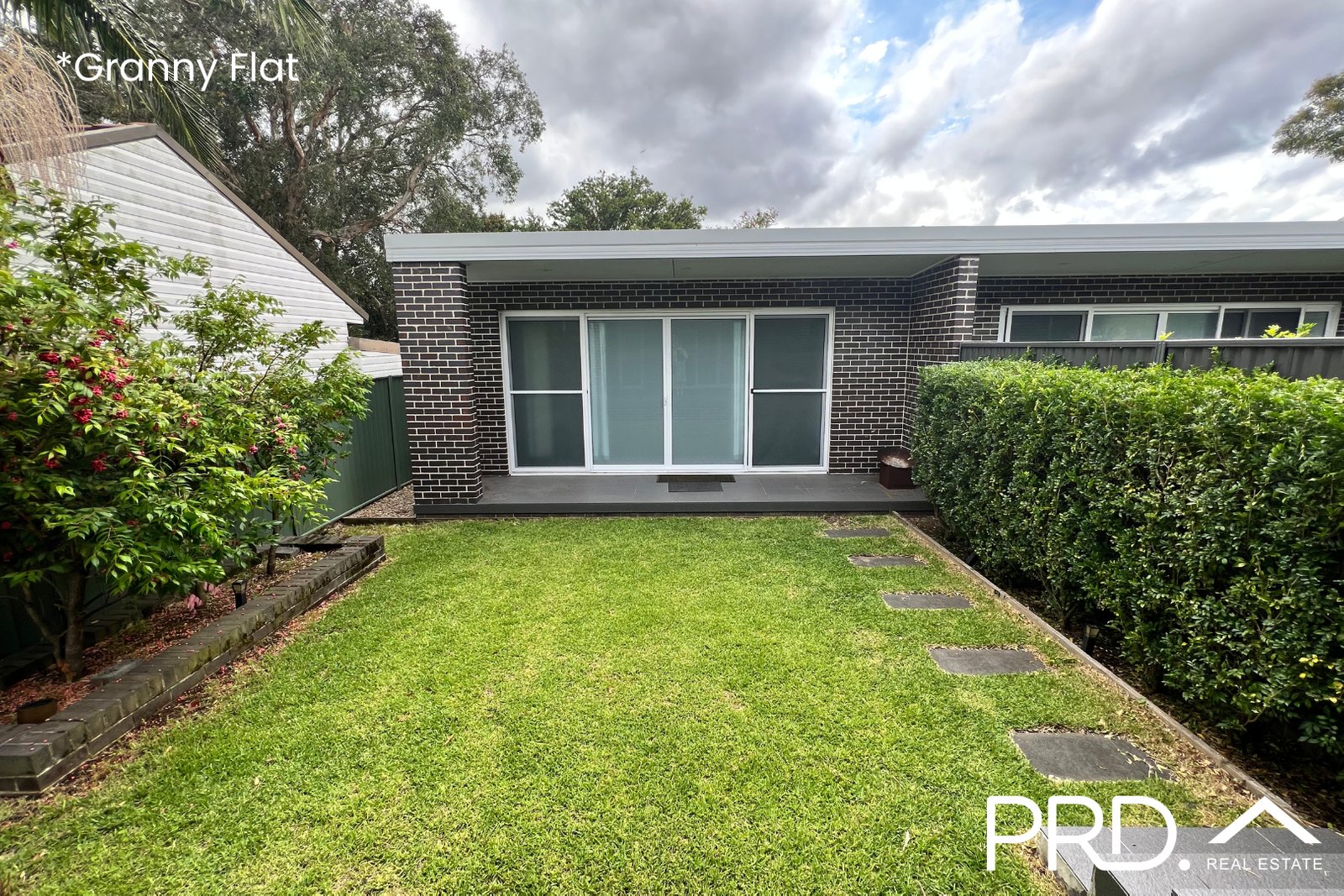 4a Benfield Parade PANANIA 10