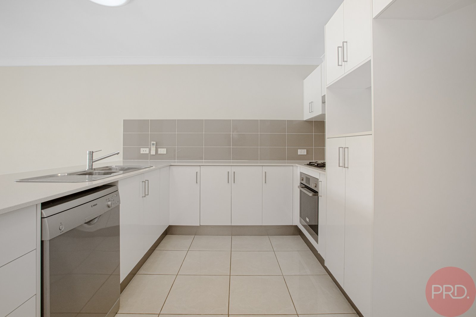 4a Dove Street ABERGLASSLYN 4