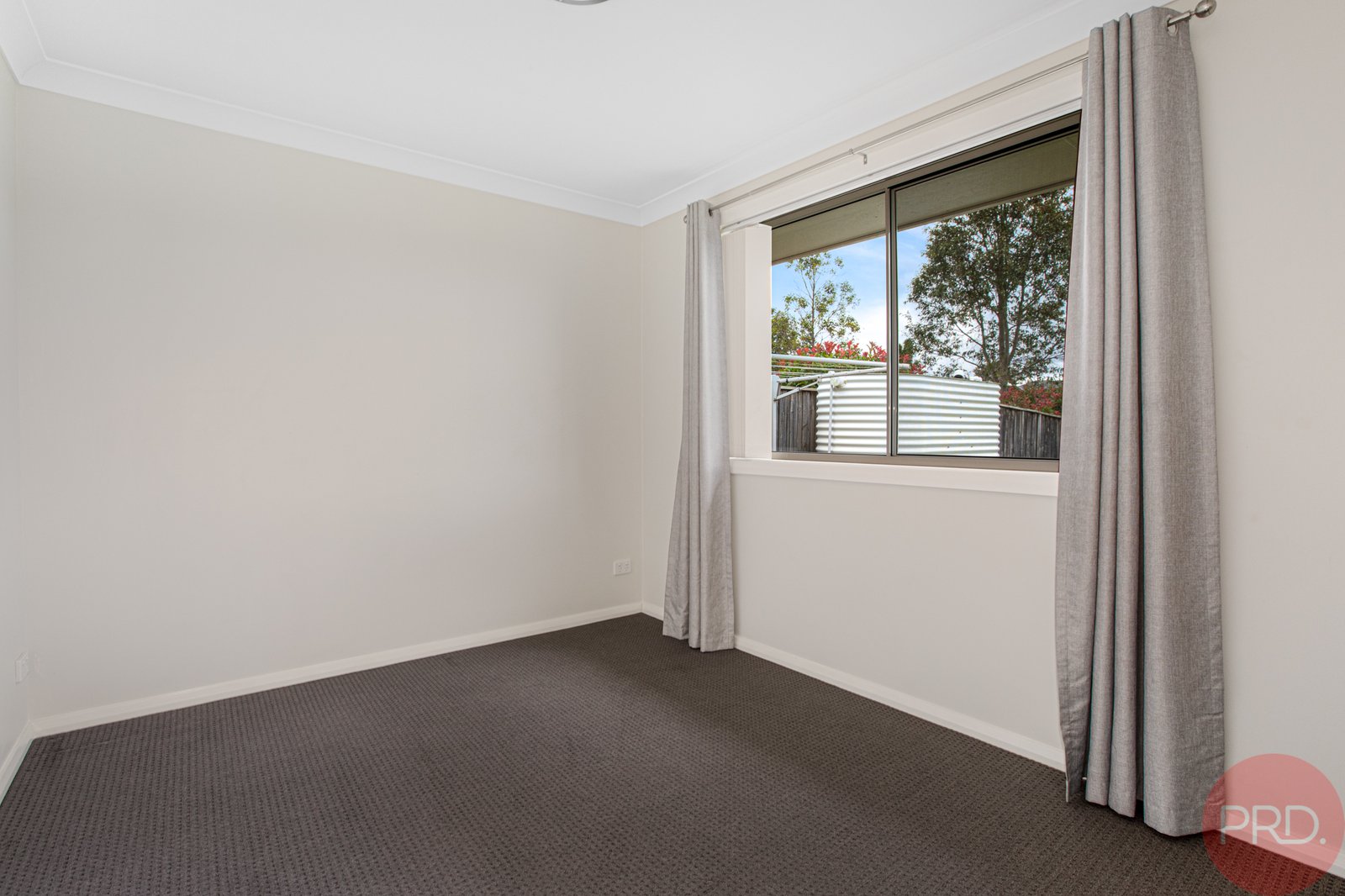 4a Dove Street ABERGLASSLYN 10