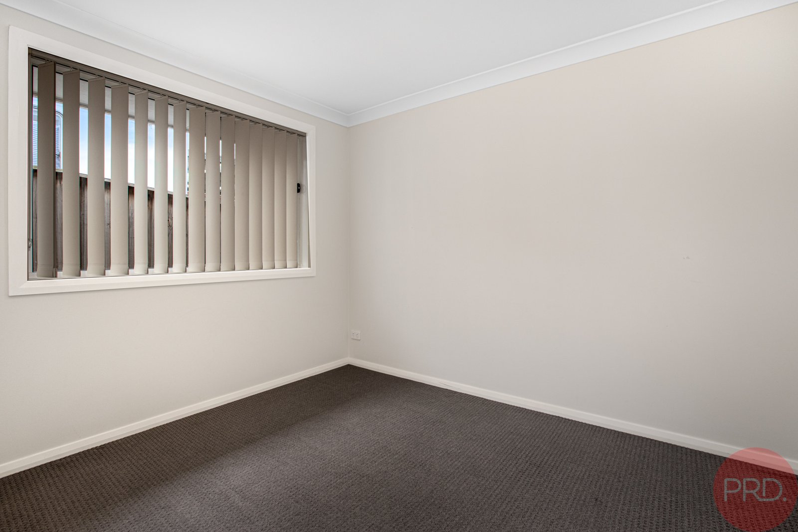 4a Dove Street ABERGLASSLYN 11