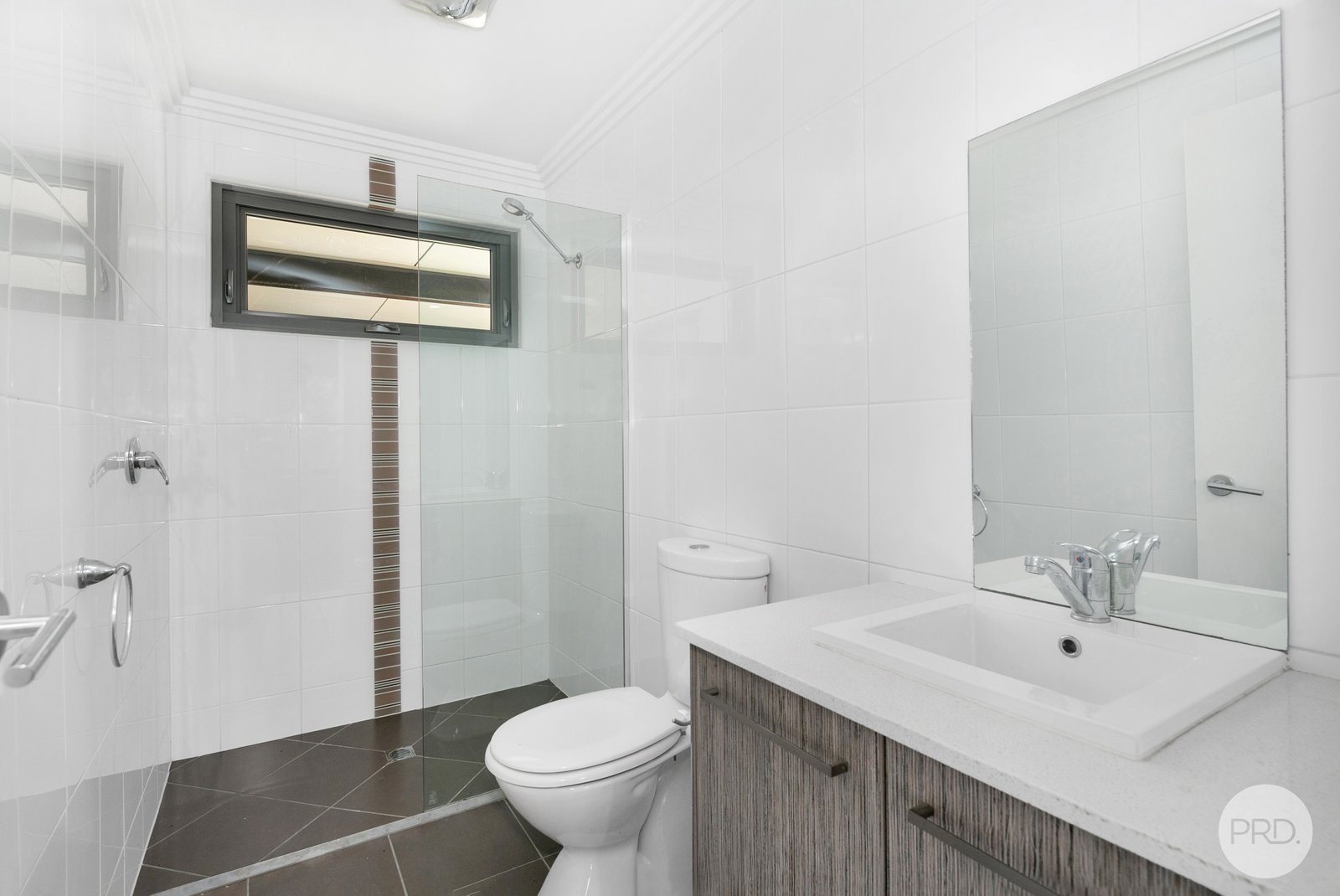 4A Hickory Lane CRESWICK 6