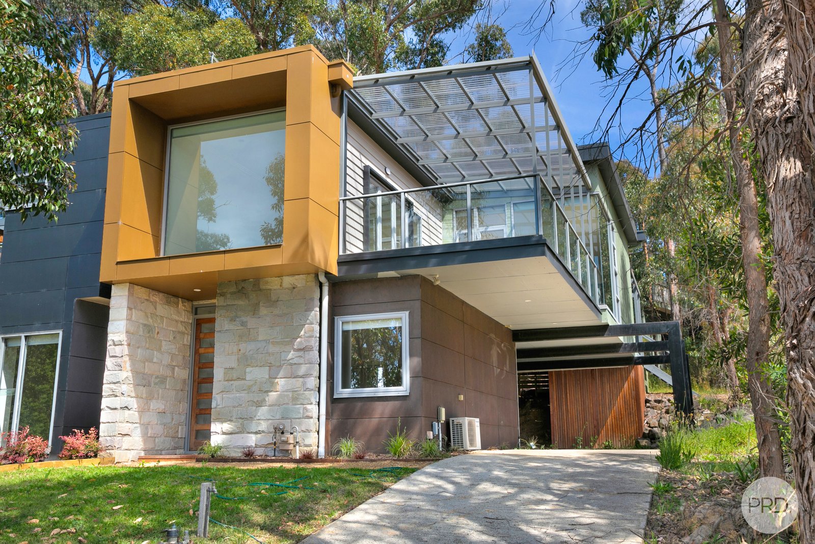 4A Hickory Lane CRESWICK 1