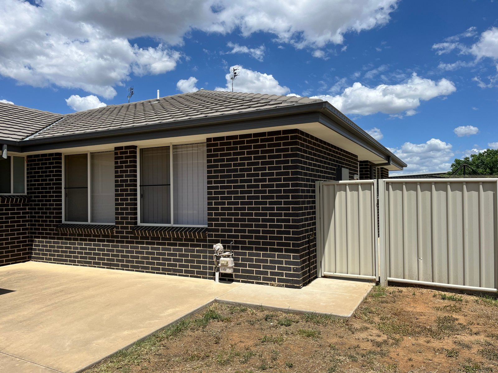 4a Lake Place TAMWORTH 1