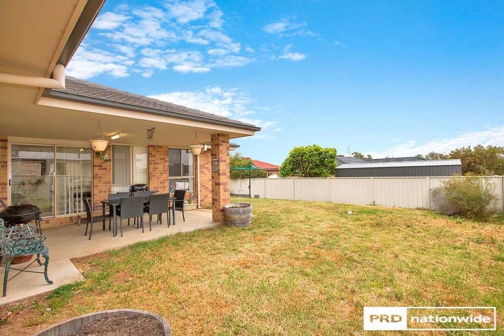 4a Lilly Pilly Court TAMWORTH 8