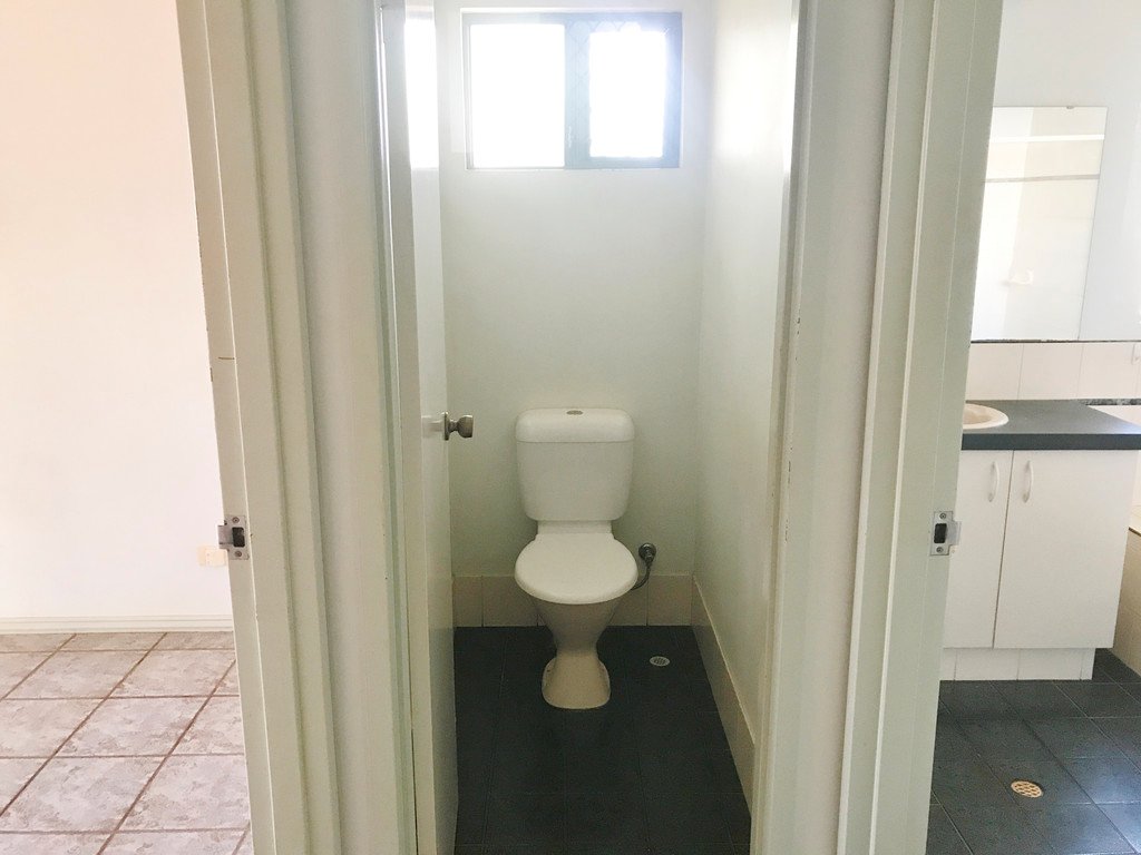 4A Macnee Court CABLE BEACH 10