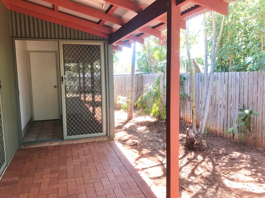 4A Macnee Court CABLE BEACH 15