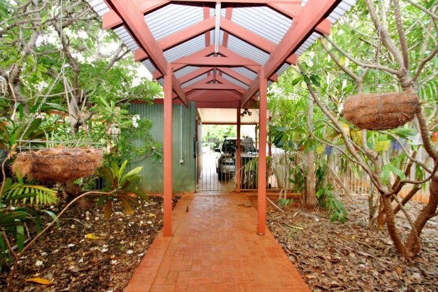 4A Macnee Court CABLE BEACH 13