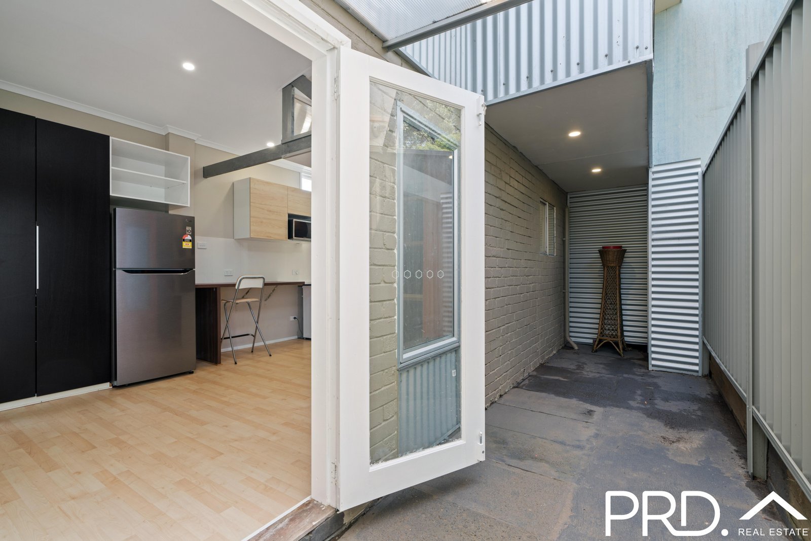 4a Merris Place MILPERRA 5